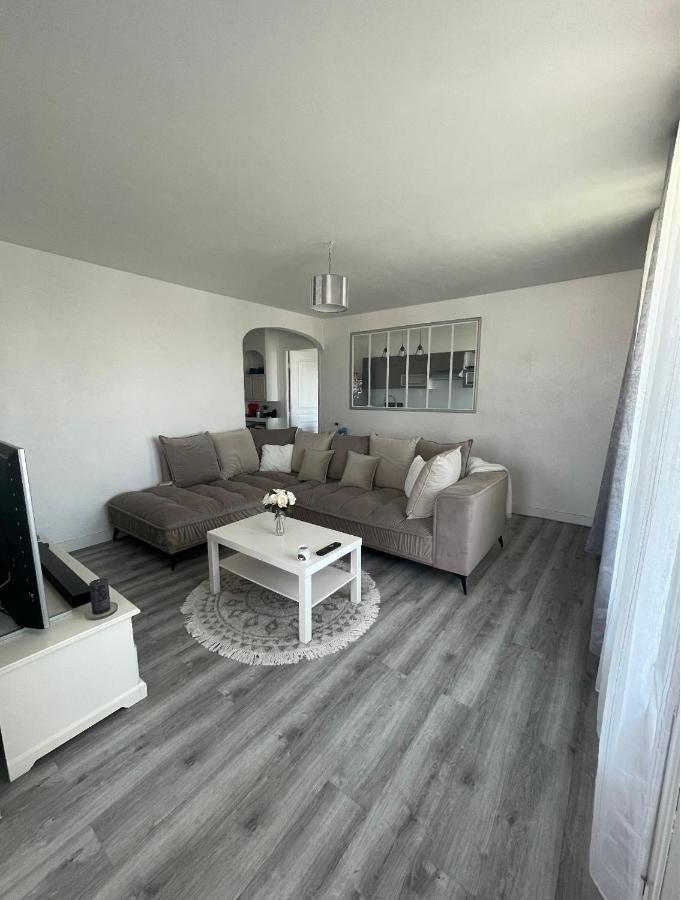 Appartement Proche Aeroport Marignane Exteriör bild